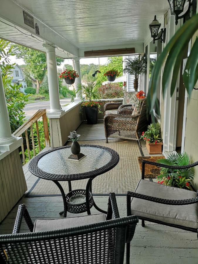 Your Oasis In Niagara Falls Canada Екстер'єр фото